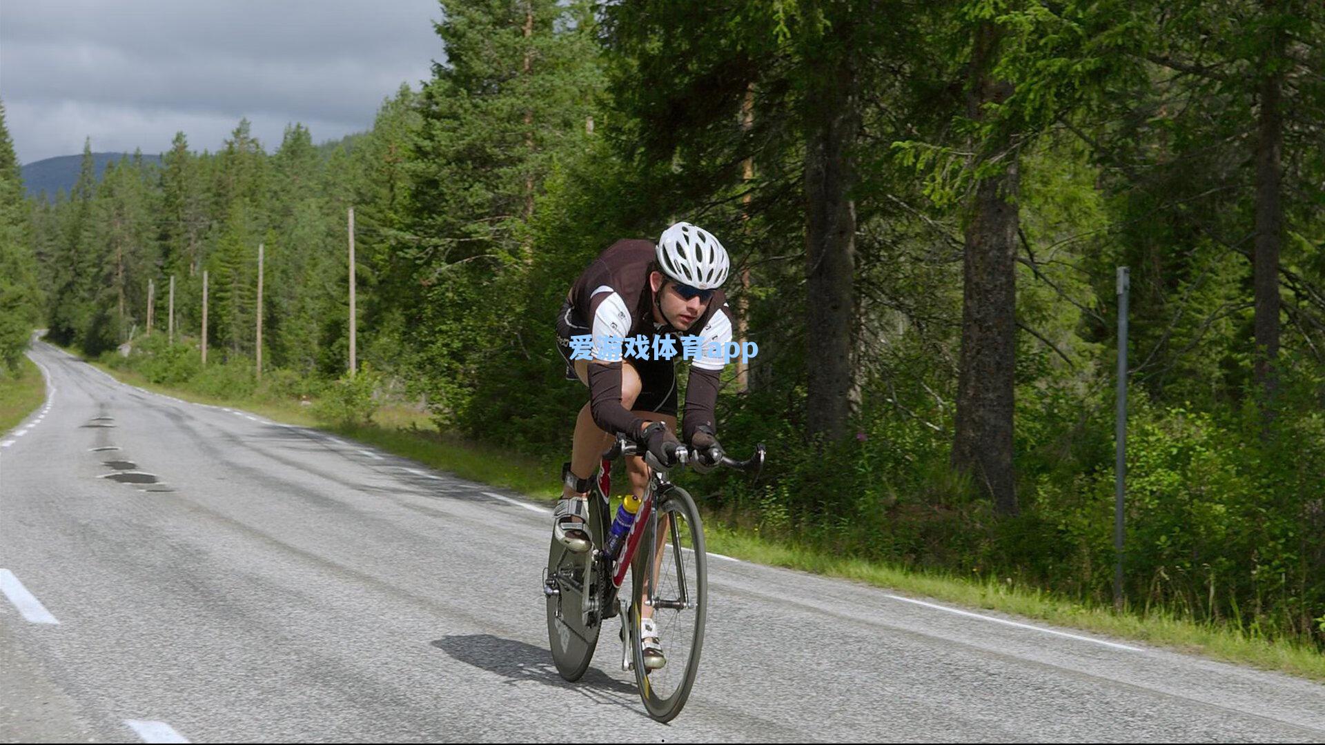 首次以主帅身份重返克城 卢指导袒露心声感激骑士