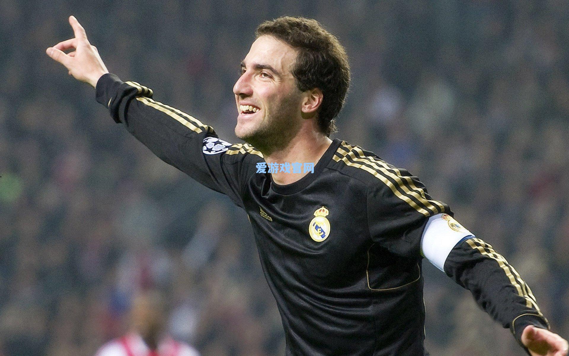 半场互交白卷,克雷莫内塞与莱切陷入僵局